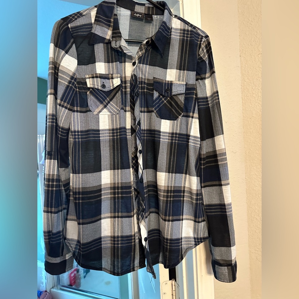 Nice lightweight blouse ready for rodeo